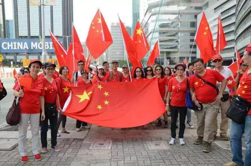 紧闭的闸门
